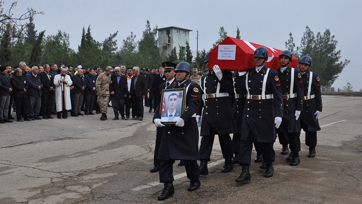 Kazada ölen astsubayın naaşı Adıyaman'a uğurlandı
