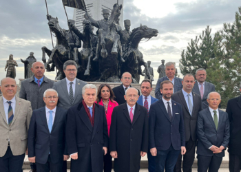 Kılıçdaroğlu kanaat önderleri ile buluştu