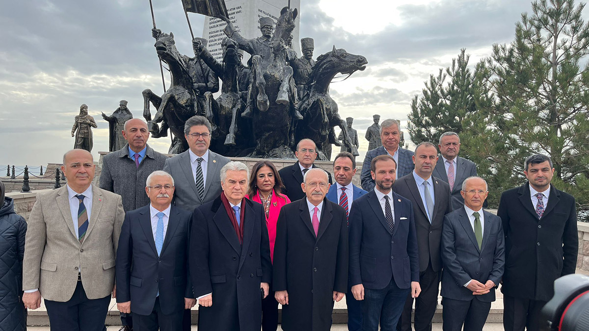 Kılıçdaroğlu kanaat önderleri ile buluştu