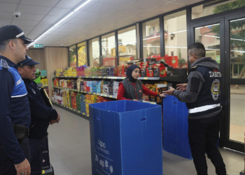 Mersin'de bir zincir market şubesi mühürlendi