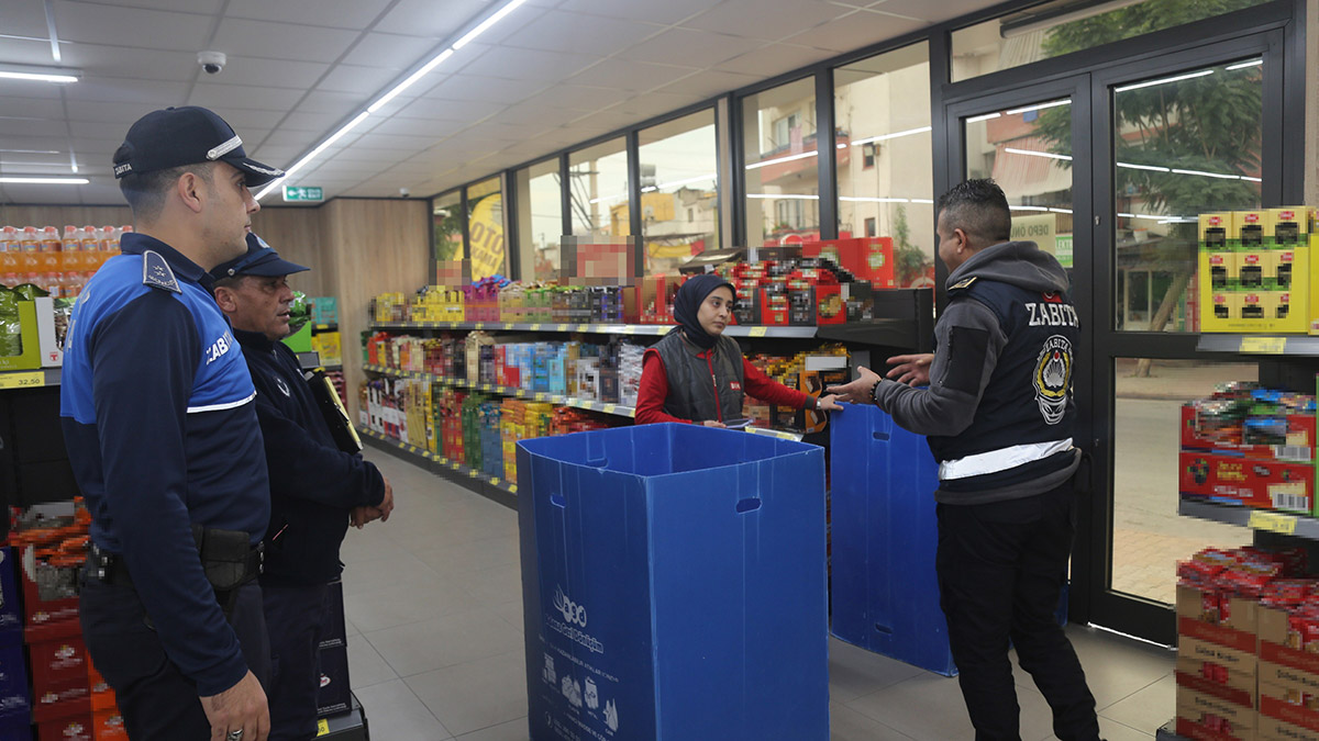 Mersin'de bir zincir market şubesi mühürlendi