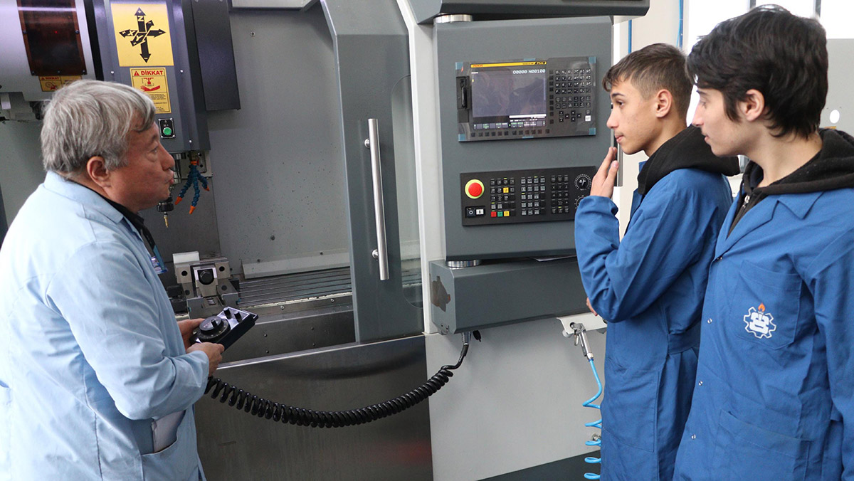 Meslek lisesi, nitelikli eleman ihtiyacını karşılıyor