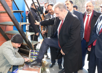 Mustafa Destici Hakkari'de konuştu