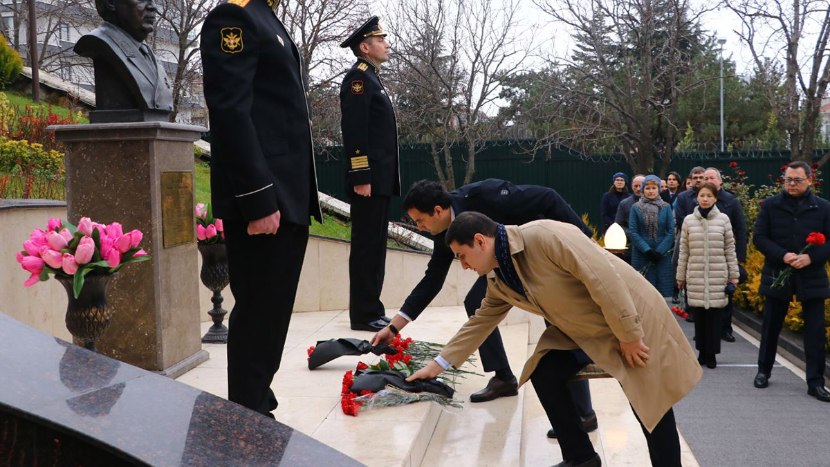 Rus Büyükelçi Andrey Karlov, törenle anıldı