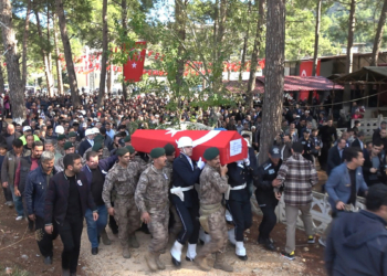 Şehit komiser yardımcısı Ramazan Tülek defnedildi