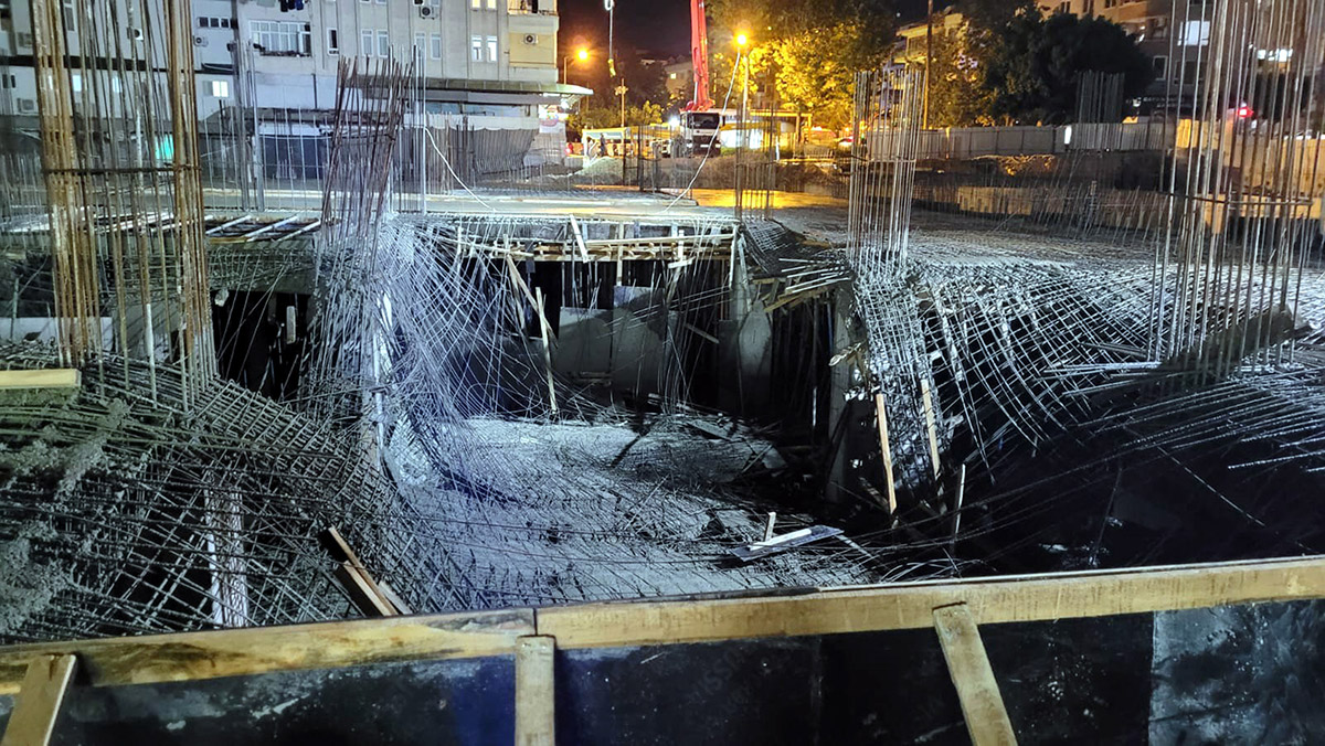 Sosyal hizmet binası inşaatında çökme; 3 yaralı