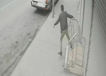 Sultangazi'de merdiven korkuluğu hırsızlığı