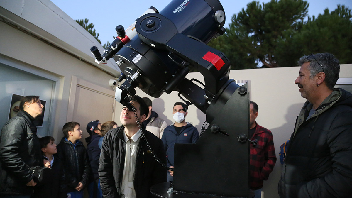 TÜBİTAK'da 7 gezgen ve ay gözlem etkinliği