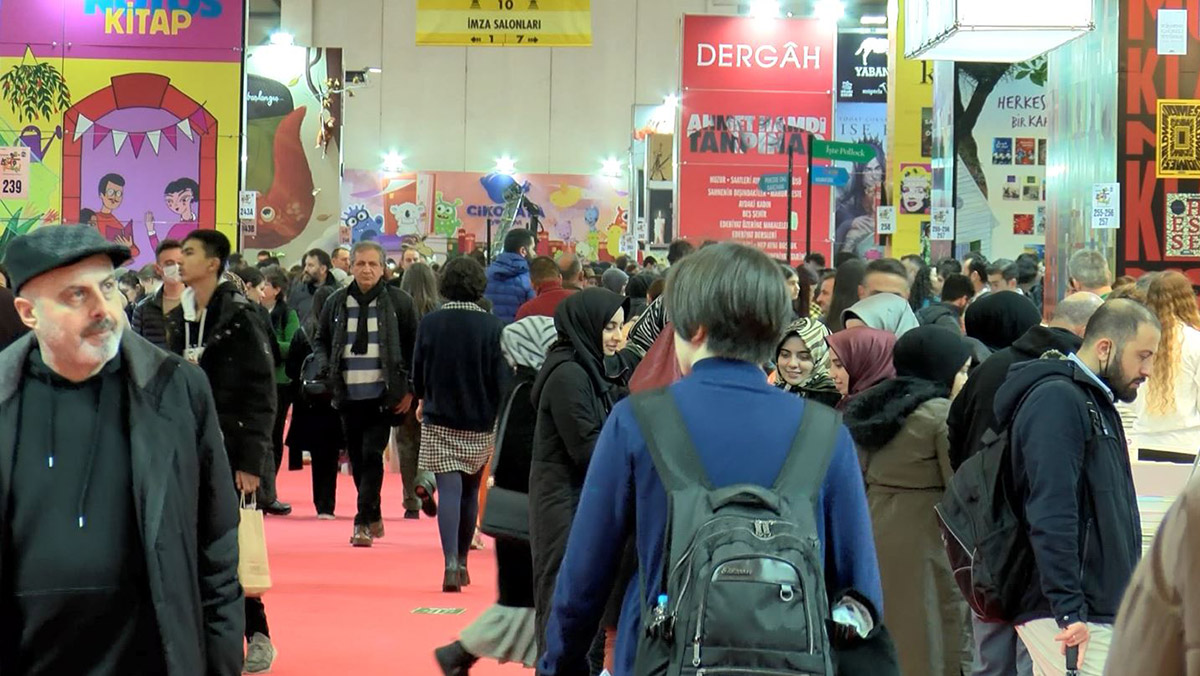 TÜYAP Kitap Fuarı yeniden kapılarını açtı