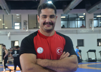 Taha Akgül, dünyanın en iyi güreşçisi seçildi