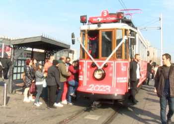 Taksim'de yılbaşı hazırlıkları