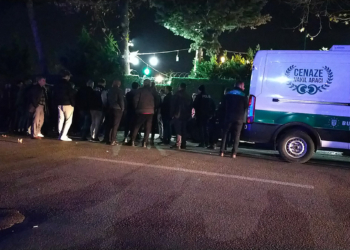 Tartıştığı 3 arkadaşa ateş açtı: 2 ölü, 1 yaralı