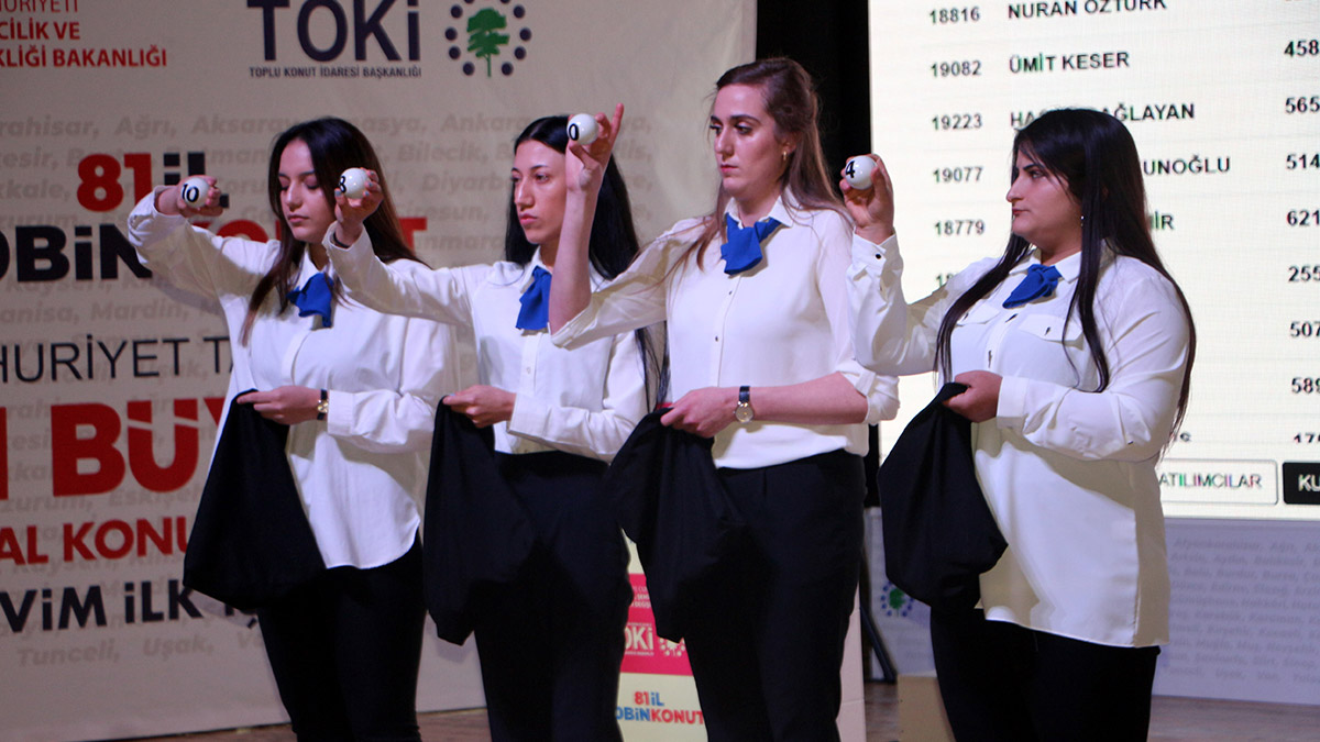 Tokat'ta Sosyal Konut Projesi kuraları çekildi