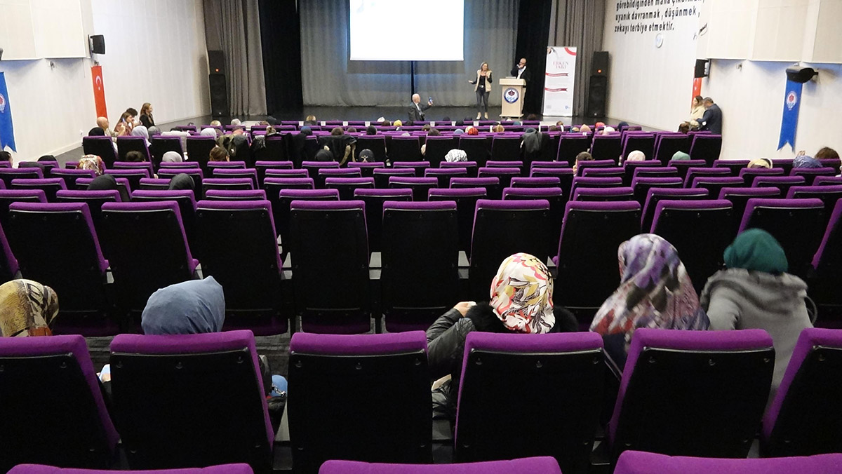 Trabzon'da meme kanseri farkındalık eğitimi