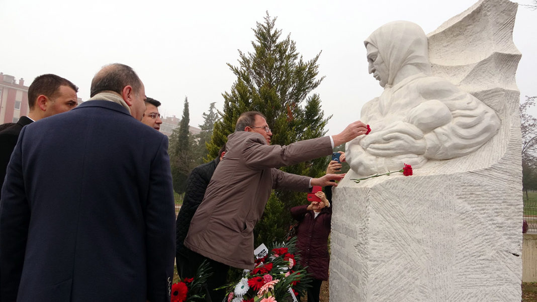 Türkan bebek, ölüm yıl dönümünde Edirne'de anıldı