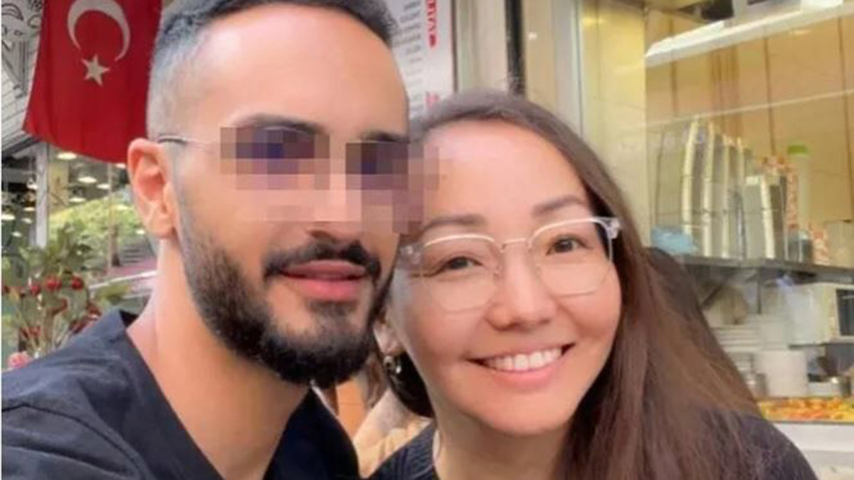 Yakutistanlı astrolog evinde ölü bulundu