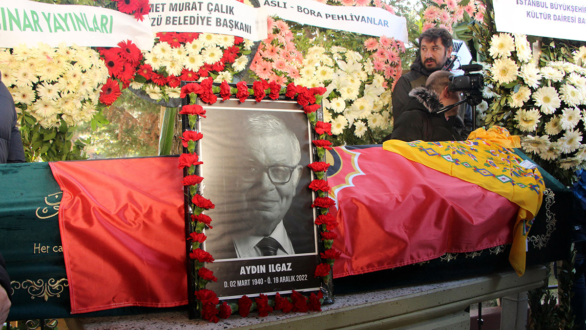 Yazar Aydın Ilgaz son yolculuğuna uğurlandı