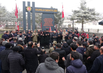 Yeniden düzenlenen Dumlu Şehitliği törenle açıldı