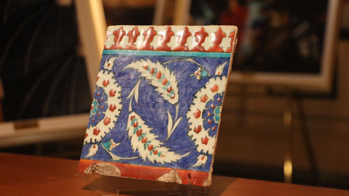 Yurt dışına kaçırılan karo çini, Türkiye'de