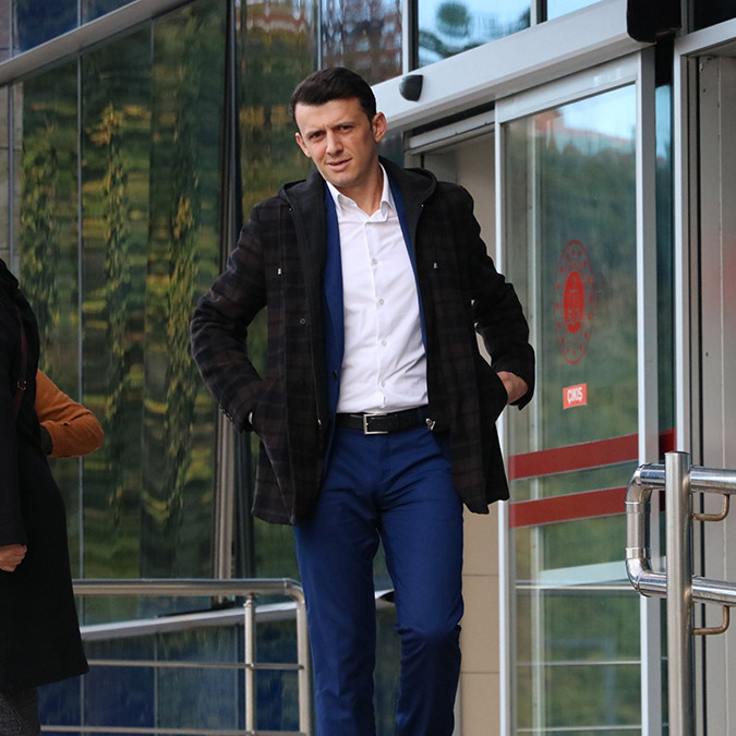 Alkol dolumunda meslektaşlarını yaraladı; 'Çakmak cebimdeydi' dedi