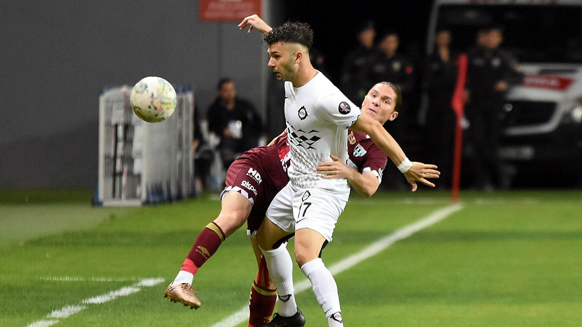 Altay'da Salih Sarıkaya yüzleri güldürdü