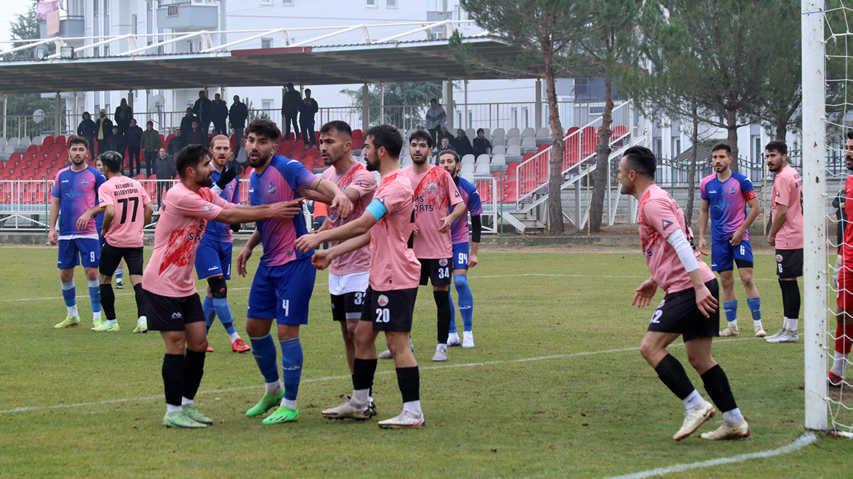 Berabere biten maçın ardından olay çıktı