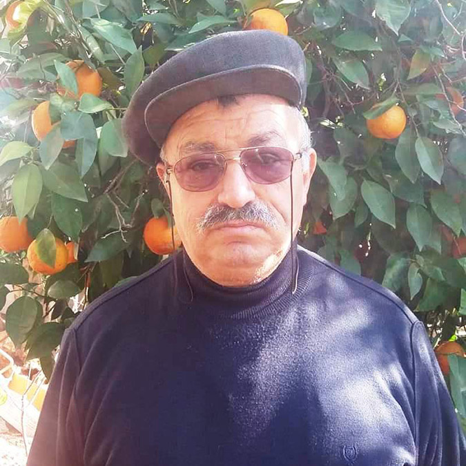 Arızalanan kamyonetini kontrol ederken minibüs çarptı