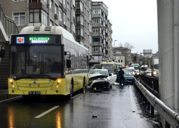 Avcılar'da zincirleme kaza, 3 yaralı