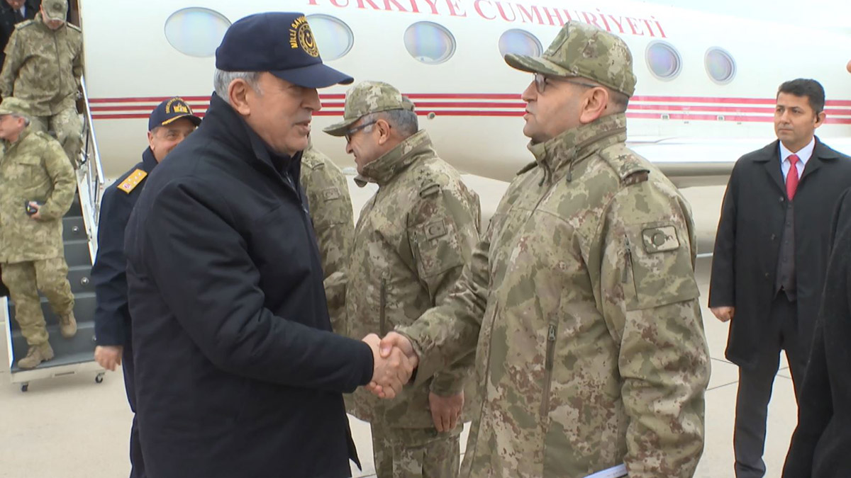 Suriye sınır hattındaki birliklerde inceleme