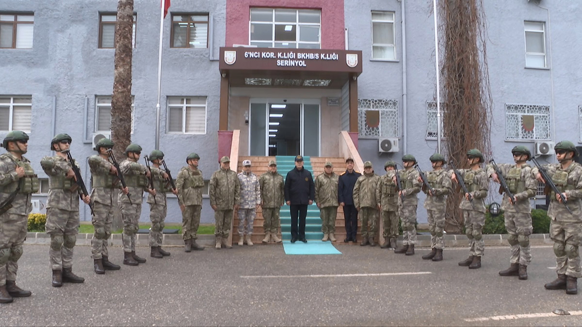 Suriye sınır hattındaki birliklerde inceleme