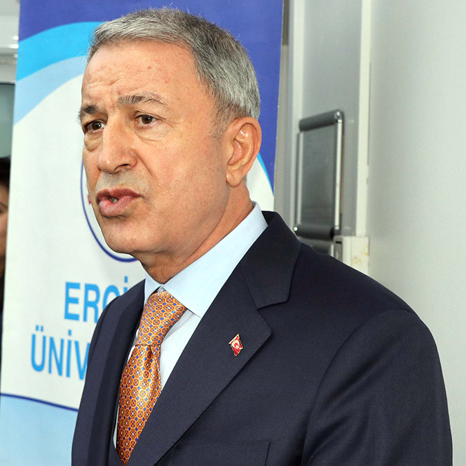 Hulusi Akar Erciyes Üniversitesi Tıp Fakültesi'ni ziyaret etti
