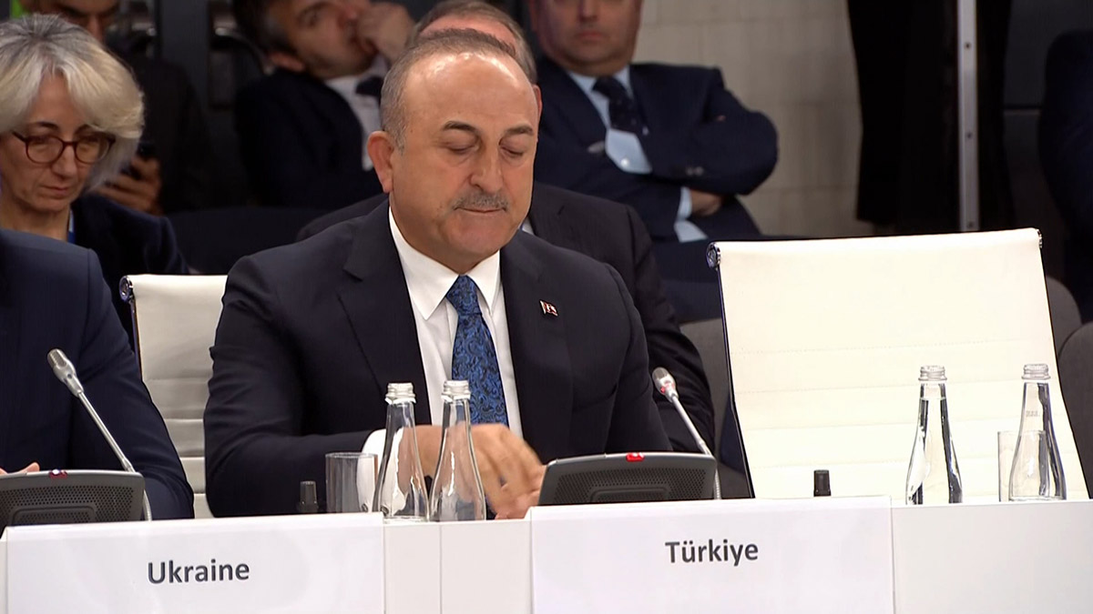Mevlüt Çavuşoğlu Tacikistan Dışişleri Bakanı ile görüştü