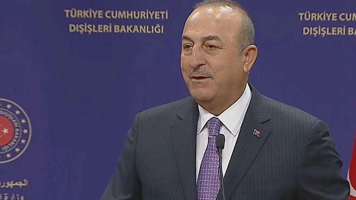 Dışişleri Bakanı Mevlüt Çavuşoğlu, "Bülent Keneş'in iadesi yönündeki talebimizin reddedilmesi çok olumsuz bir gelişme. Biz İsveç ve Finlandiya’dan güzel sözler işitmek istemiyoruz, somut adımlar görmek istiyoruz" dedi.