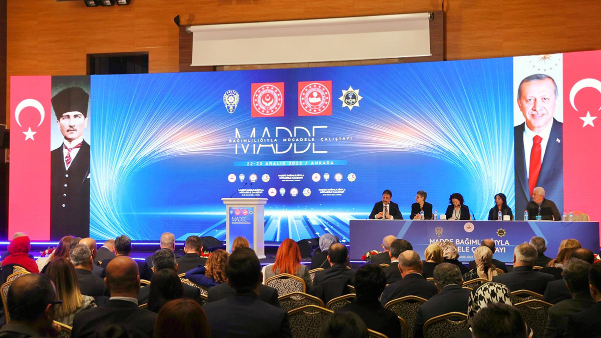 Teröristlerin Avrupa'da 2 milyar dolar uyuşturucu gelirleri var