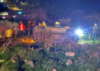 Bodrum'da otomobil şarampole yuvarlandı