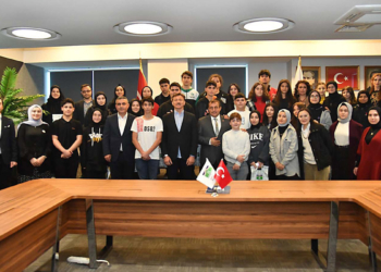 Refik Tuzcuoğlu Bahçelievler Belediyesi'ni ziyaret etti