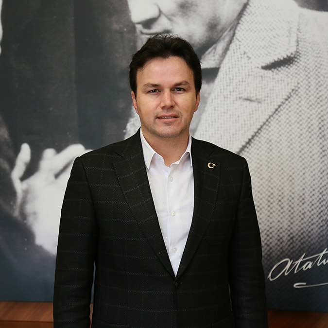 Demre Belediye Başkanı Okan Kocakaya, "Dünyada 'Noel Baba' olarak tanınan Aziz Nikolaos Demre'nin çok büyük değeri" dedi.