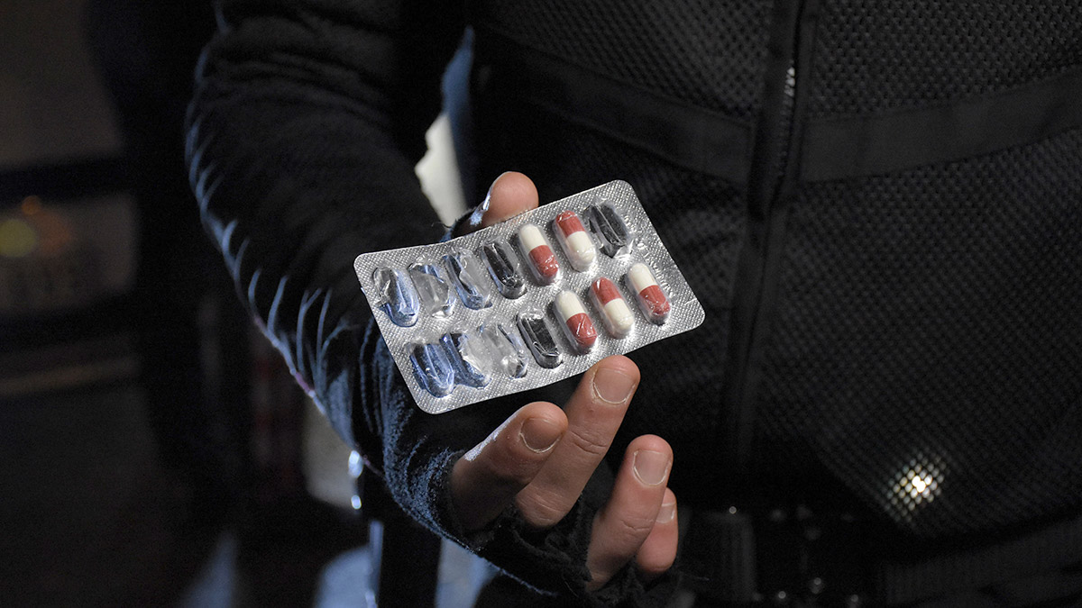 Denetimde, kırmızı reçeteyle satılan hap yakalandı