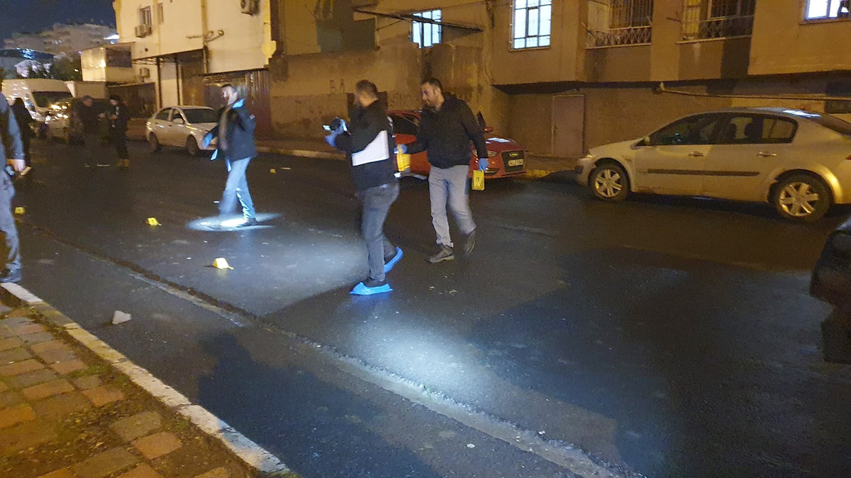 Diyarbakır'da 2 grup arasında silahlı çatışma