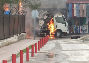 Enerji şirketine ait araç yandı