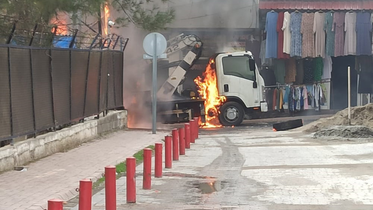 Enerji şirketine ait araç yandı