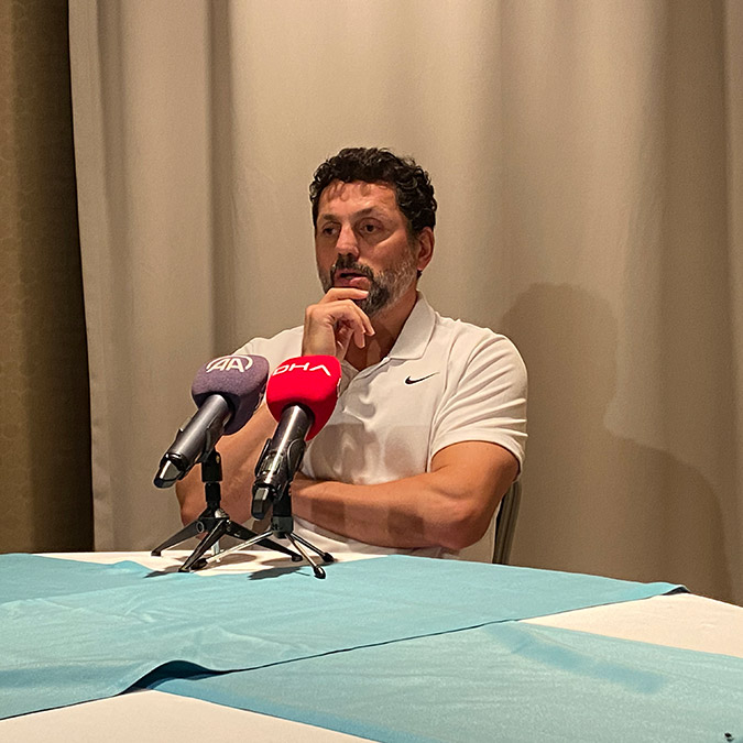 Yabancı hakemlerin maçlarımızı yönetmesi moralimiz bozar