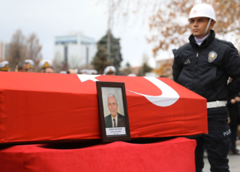 Burhan Cahit Bayar toprağa verildi