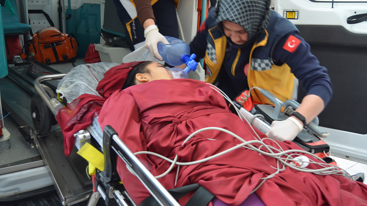 Tabancayla vurularak öldürülen Melike toprağa verildi