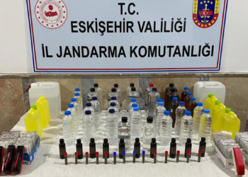 Eskişehir'de 52 litre sahte içki ele geçirildi