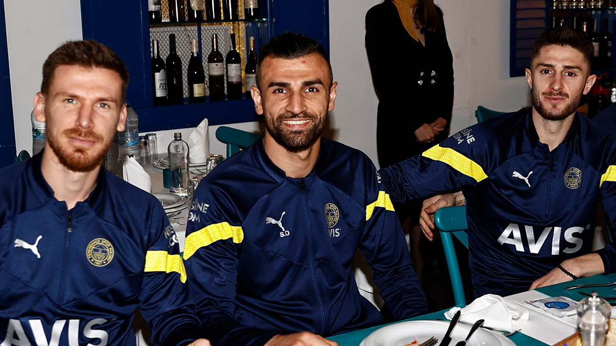 Fenerbahçe oyuncuları moral depoladı