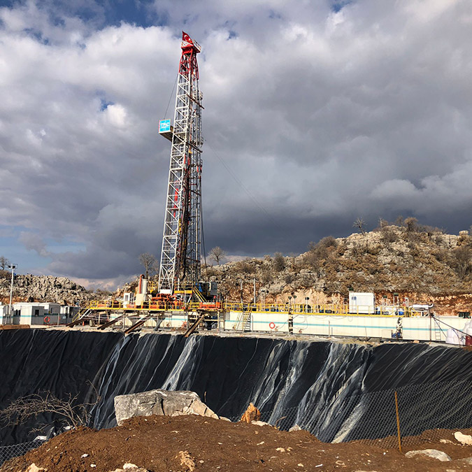 Gabar Dağı'nda petrol bulunması halkı sevindirdi