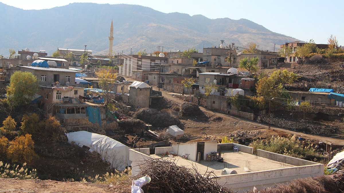 Gabar Dağı'nda petrol bulunması halkı sevindirdi