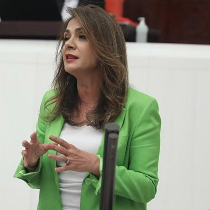 CHP Genel Başkan Yardımcısı ve İstanbul Milletvekili Dr. Gamze Akkuş İlgezdi, HPV aşısı çocukluk çağında yapılsın çağrısında bulundu.