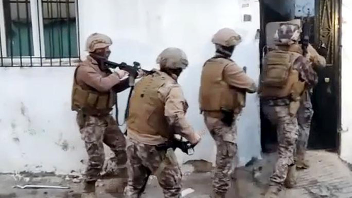 Silindir operasyonunda 10 gözaltı